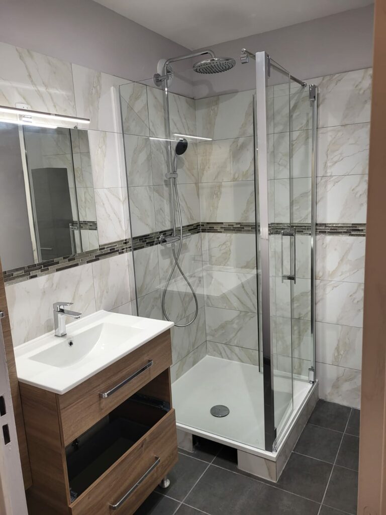Finition de la salle de bain